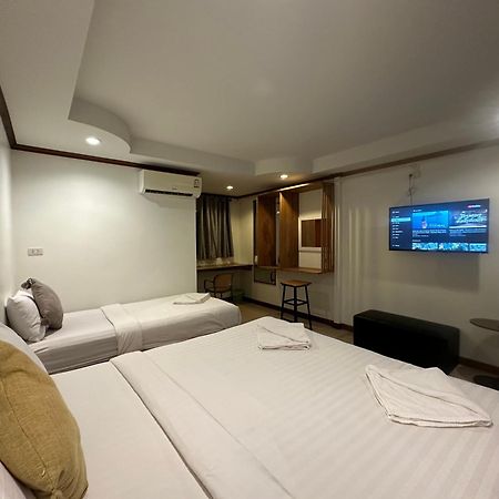 The Ford Sunset Beach Resort Wok Tum Екстер'єр фото