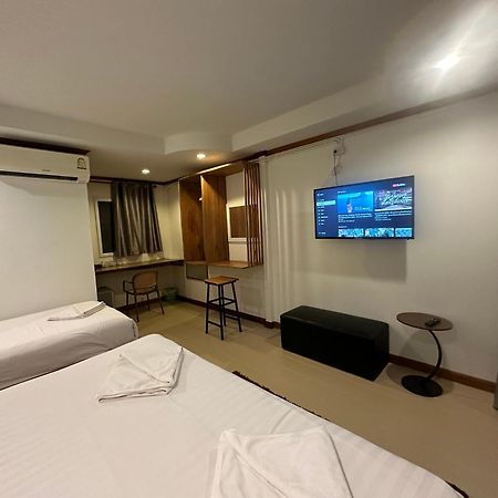 The Ford Sunset Beach Resort Wok Tum Екстер'єр фото