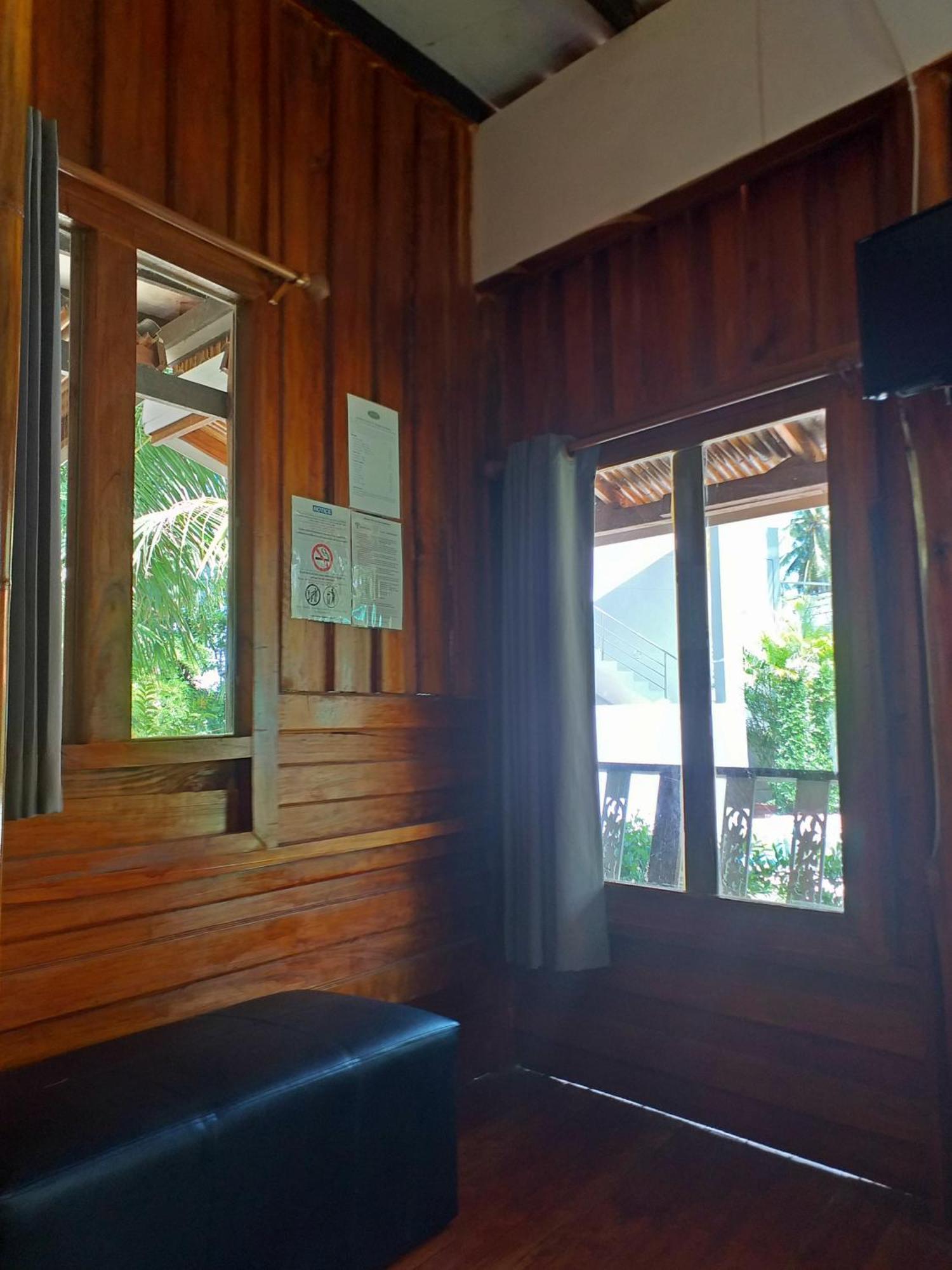 The Ford Sunset Beach Resort Wok Tum Екстер'єр фото