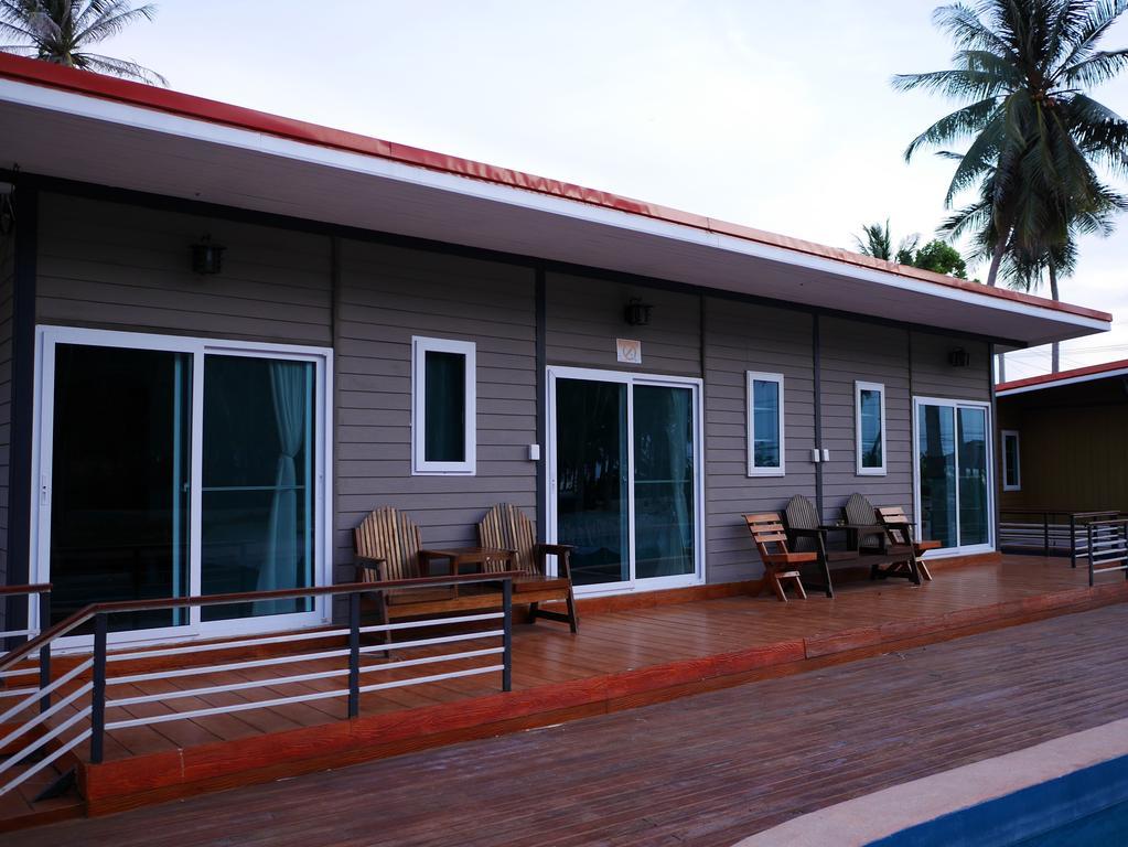 The Ford Sunset Beach Resort Wok Tum Екстер'єр фото