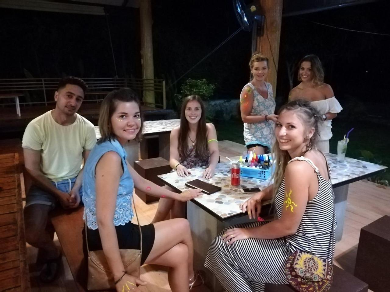 The Ford Sunset Beach Resort Wok Tum Екстер'єр фото